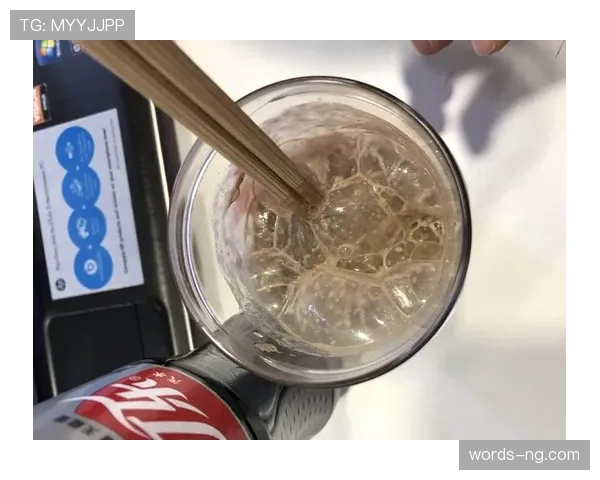 马琳家的冰箱里塞满蛋白粉，连饮料都是按毫升算的